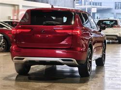 ميتسوبيشي اوتلاندر